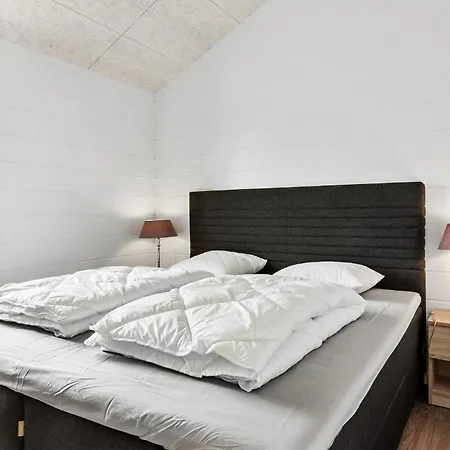 4 Bedroom Pet Friendly In Hjørring