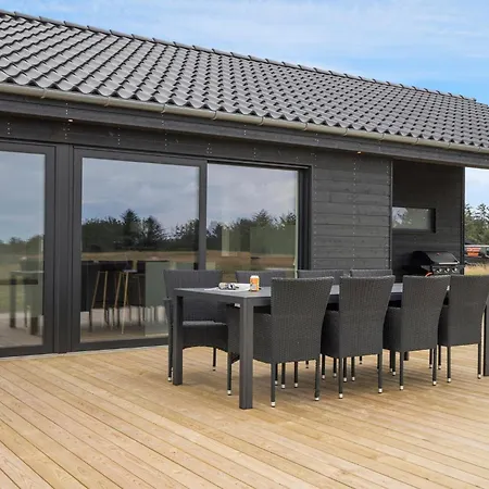 4 Bedroom Pet Friendly In